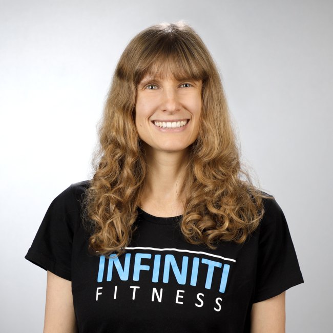 Porträt von Sarah aus dem INFINITI Team